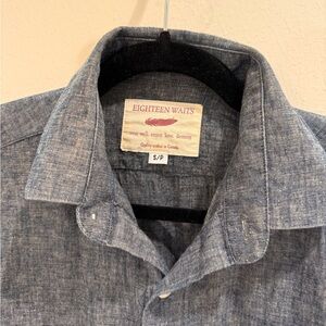 Chambray shirt from Eighteen Waits. Size small